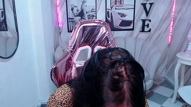 Anni acker b online show from September 2025 08:08:01 PM