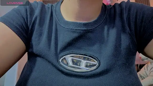 Snapshot of Anni_acker_b chatting on February 2026 12:23:02 PM Anni acker b online show from February 2026 12:23:02 PM