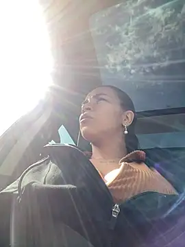 Naatalia online show from March 2025 08:11:01 PM