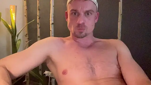 Hagener985 online show from March 2026 11:43:01 PM