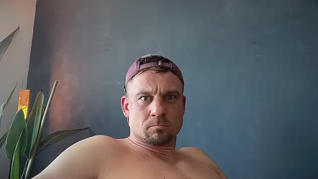 Hagener985 online show from April 2026 04:18:01 PM