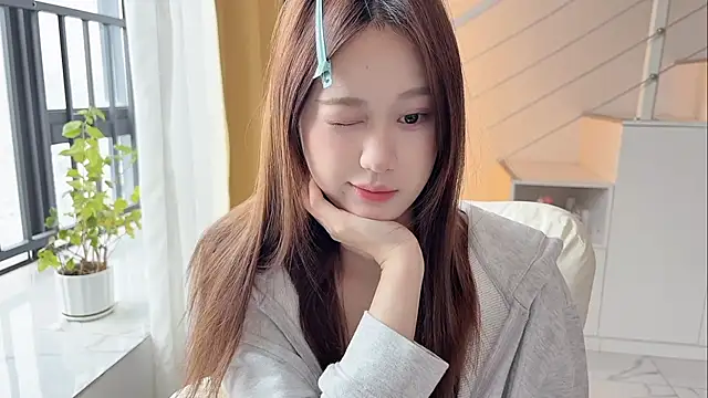 Cassie-20 online show from December 2025 02:21:01 AM