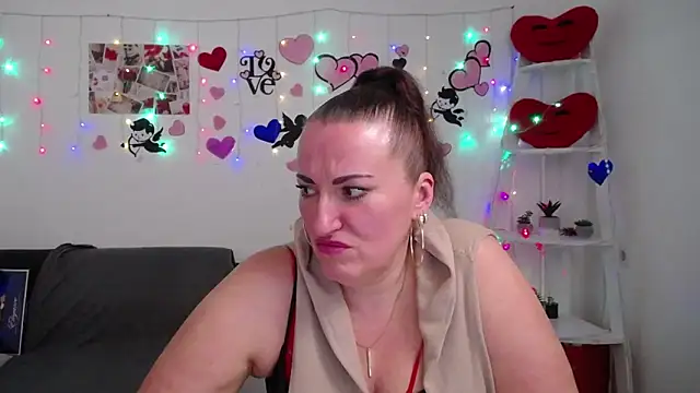 DianaMGG online show from March 2025 03:45:02 PM