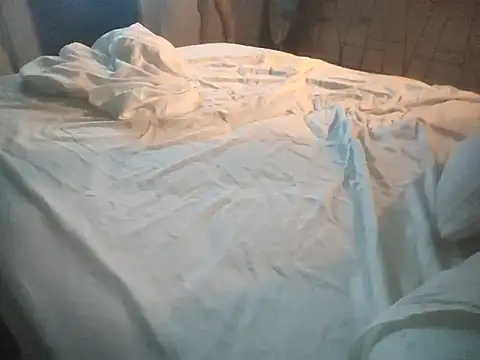 Snapshot of MystiqueRider chatting on February 2025 10:04:02 AM MystiqueRider online show from February 2025 10:04:02 AM