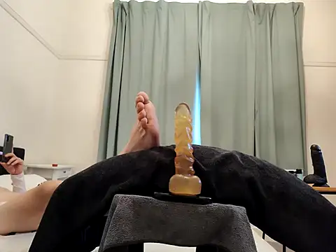 Snapshot of MystiqueRider chatting on March 2025 11:50:02 PM MystiqueRider online show from March 2025 11:50:02 PM