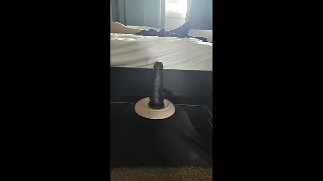 Snapshot of MystiqueRider chatting on October 2025 10:26:02 PM MystiqueRider online show from October 2025 10:26:02 PM