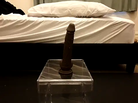 Snapshot of MystiqueRider chatting on October 2025 11:39:01 PM MystiqueRider online show from October 2025 11:39:01 PM