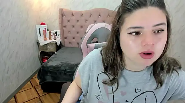 Lianngrace online show from March 2025 01:51:01 PM