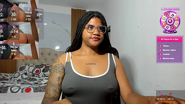 Snapshot of ZahraRose chatting on June 2026 10:25:01 AM ZahraRose online show from June 2026 10:25:01 AM
