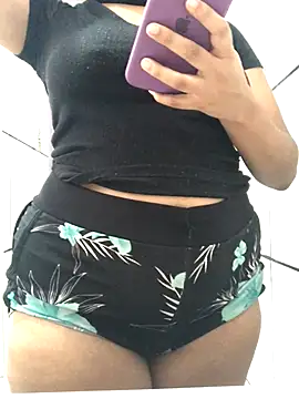 gatinha 18 online show from November 2025 01:21:02 PM