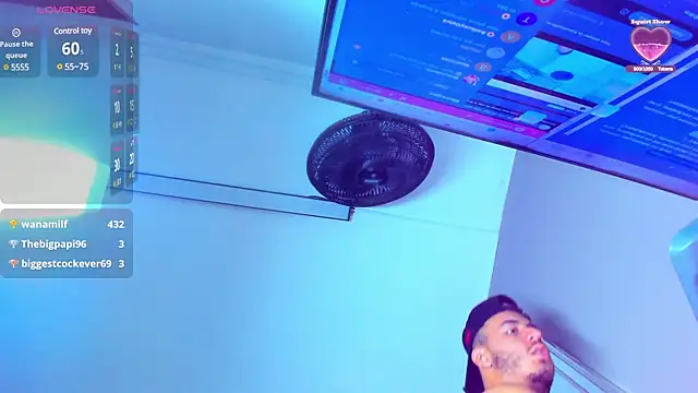 AdamParker  online show from March 2025 12:12:01 PM