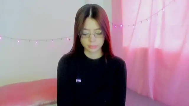 Danna Myst online show from November 2025 05:26:01 PM