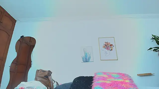 naomy 68 online show from March 2025 05:54:01 PM