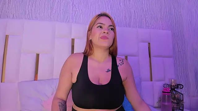 hillary uckerman  online show from February 2026 11:26:01 AM