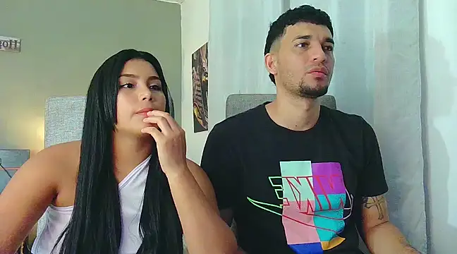 Snapshot of Reina_paola chatting on February 2025 03:37:01 AM Reina paola online show from February 2025 03:37:01 AM