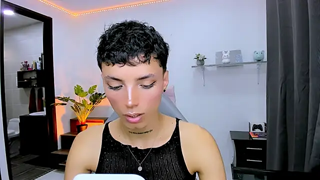 Snapshot of nilam_valker chatting on September 2025 05:58:01 PM nilam valker online show from September 2025 05:58:01 PM