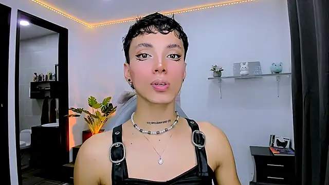 Snapshot of nilam_valker chatting on October 2025 11:01:02 PM nilam valker online show from October 2025 11:01:02 PM