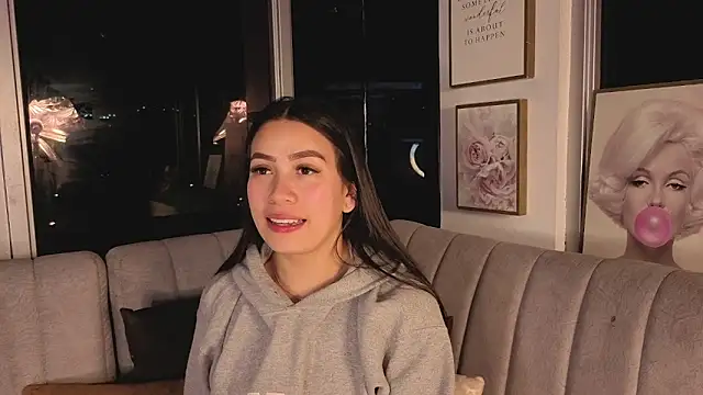 Snapshot of Ivanna_West chatting on November 2025 09:54:02 AM Ivanna West online show from November 2025 09:54:02 AM