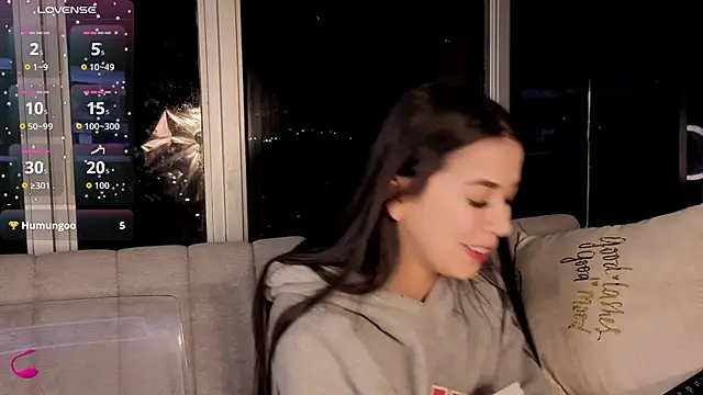 Snapshot of Ivanna_West chatting on November 2025 10:05:01 AM Ivanna West online show from November 2025 10:05:01 AM