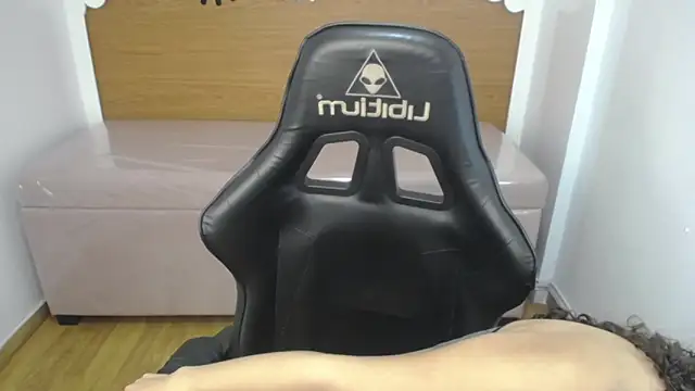 danatella a online show from September 2025 01:03:01 PM