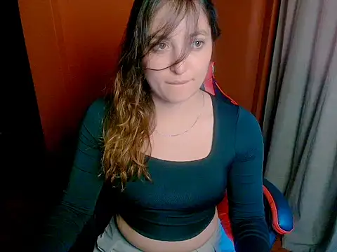 Daianna m  online show from May 2026 05:43:01 PM
