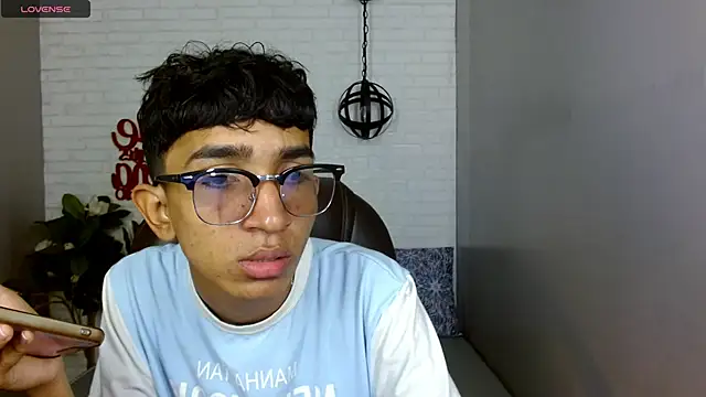 Martin Linares online show from February 2025 01:28:01 PM