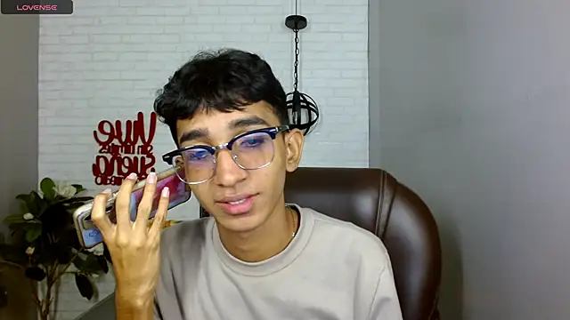 Martin Linares online show from February 2025 01:39:01 PM