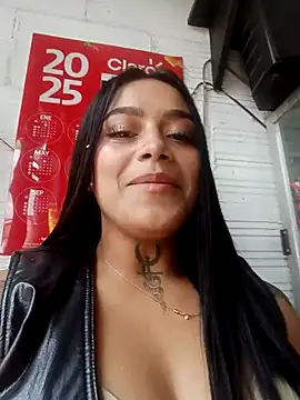 Emily sharlot online show from February 2025 09:26:02 PM