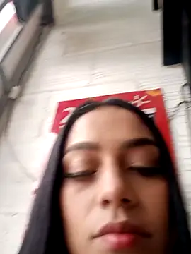 Emily sharlot online show from March 2025 09:43:02 PM