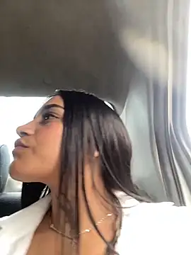 Emily sharlot online show from November 2025 08:18:02 PM