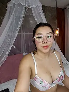 EmmaSulivan online show from February 2025 06:48:02 PM