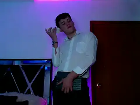 Smith boy 25 online show from March 2025 10:28:02 PM