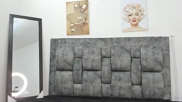 Chloe diamondss online show from March 2025 06:57:01 AM