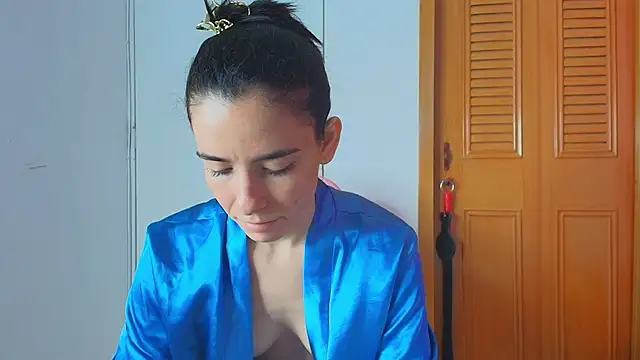 Peach Rose  online show from September 2025 08:21:02 PM