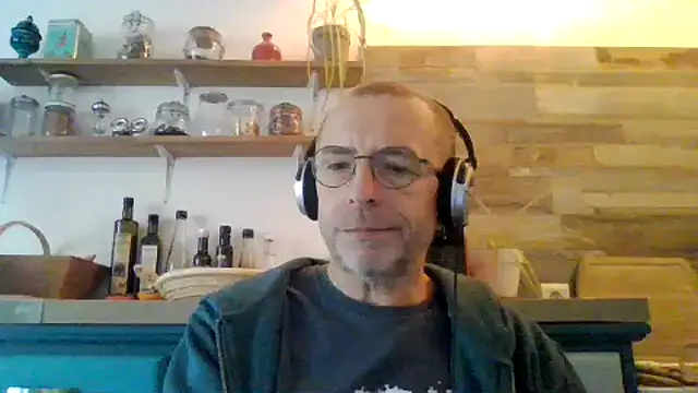 Xavspank2 online show from October 2025 09:51:02 AM