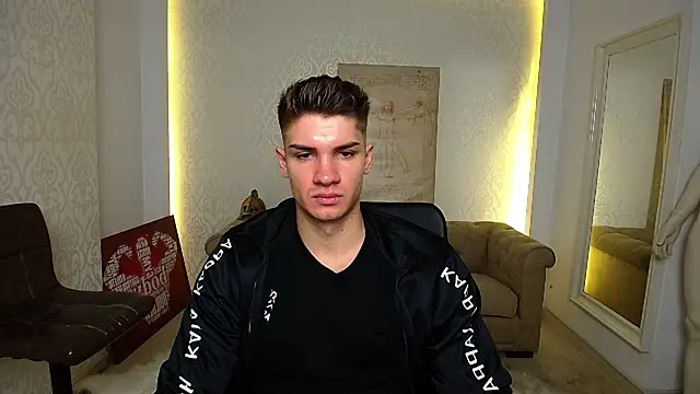 MaxKaiden online show from October 2025 04:48:02 AM