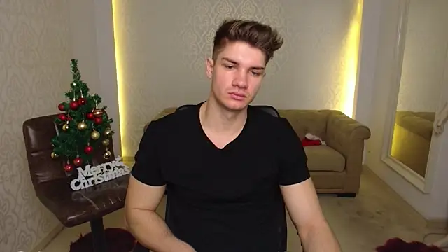 MaxKaiden online show from December 2025 06:11:01 AM