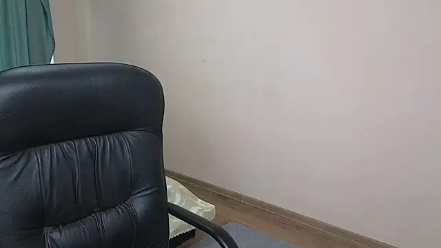 Sandra Snowflake online show from March 2025 01:24:01 PM