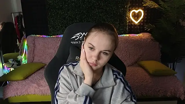 Dyna bae online show from September 2025 01:49:01 AM