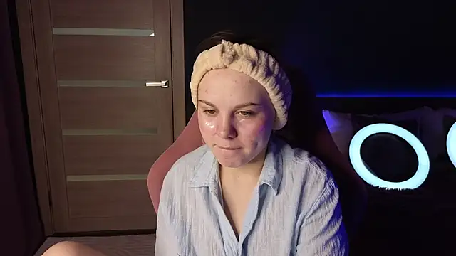 Dyna bae online show from October 2025 01:58:01 AM