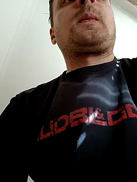 Snapshot of Eusuntnoulgigolo chatting on February 2026 10:01:01 AM Eusuntnoulgigolo online show from February 2026 10:01:01 AM