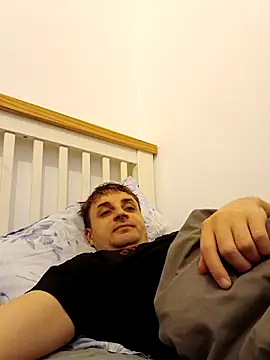 Snapshot of Eusuntnoulgigolo chatting on February 2026 10:06:01 PM Eusuntnoulgigolo online show from February 2026 10:06:01 PM