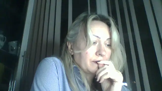 Mary888x online show from March 2025 08:27:01 PM