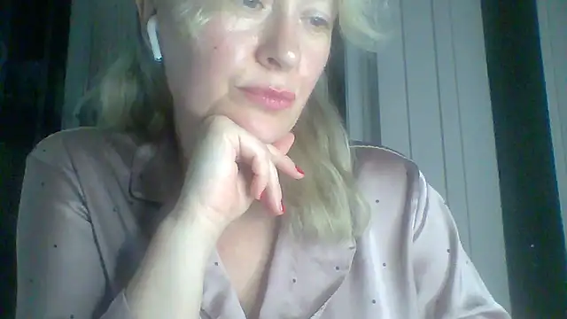 Mary888x online show from March 2025 05:50:02 PM