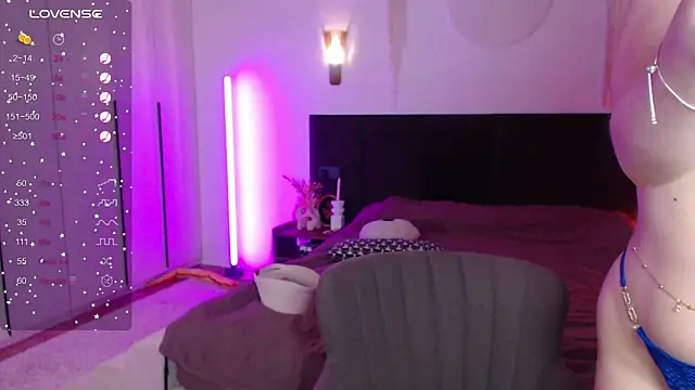 Snapshot of LunaticaBae chatting on March 2025 01:11:01 AM LunaticaBae online show from March 2025 01:11:01 AM