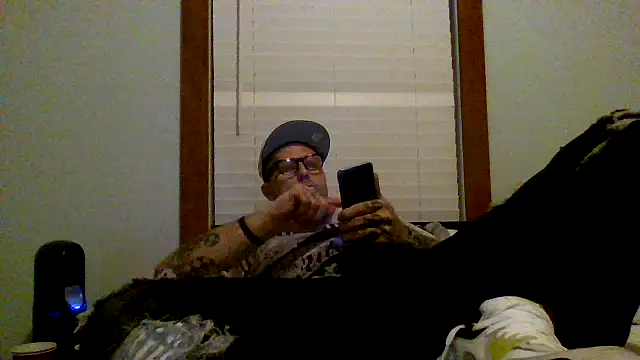 mickeyg420 online show from March 2025 01:42:02 AM