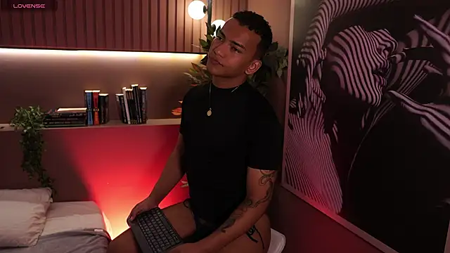 Rafa2004Cruz online show from March 2026 01:15:01 PM