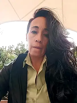 Coeur de luxure online show from March 2026 01:11:01 PM