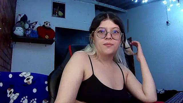 Emily  katz online show from March 2025 01:42:02 AM