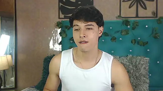 LiamAndrewzz online show from February 2025 05:30:02 AM